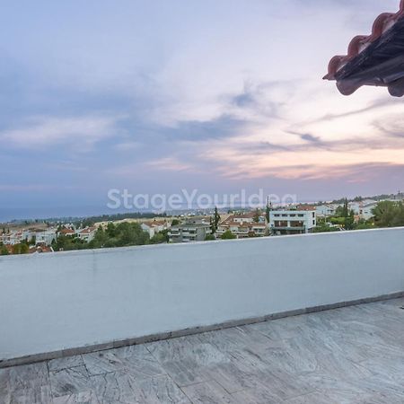 Τraditional Fully Detached Villa On A Luxurious Hillock Of Thessaloniki With Its Own Garden Also For Family & Wedding Gatherings For 10 To 25 People Only 15 Minutes From Airport Extérieur photo