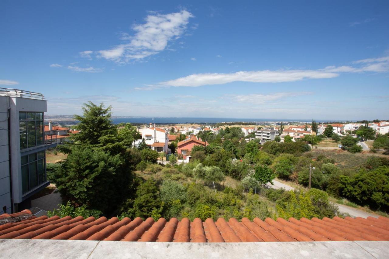 Τraditional Fully Detached Villa On A Luxurious Hillock Of Thessaloniki With Its Own Garden Also For Family & Wedding Gatherings For 10 To 25 People Only 15 Minutes From Airport Extérieur photo