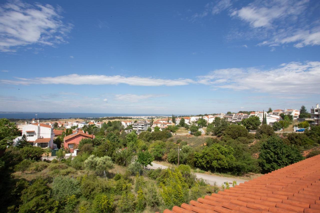 Τraditional Fully Detached Villa On A Luxurious Hillock Of Thessaloniki With Its Own Garden Also For Family & Wedding Gatherings For 10 To 25 People Only 15 Minutes From Airport Extérieur photo
