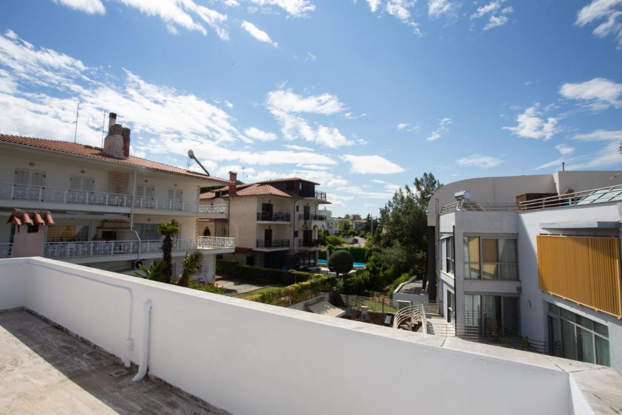 Τraditional Fully Detached Villa On A Luxurious Hillock Of Thessaloniki With Its Own Garden Also For Family & Wedding Gatherings For 10 To 25 People Only 15 Minutes From Airport Extérieur photo