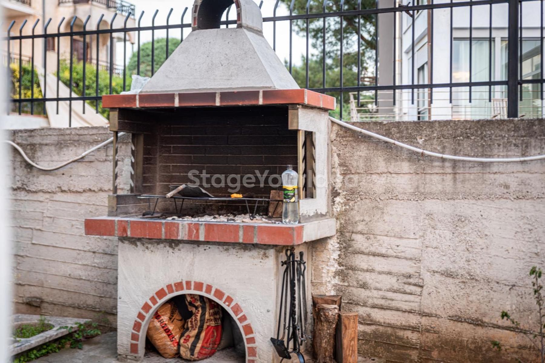 Τraditional Fully Detached Villa On A Luxurious Hillock Of Thessaloniki With Its Own Garden Also For Family & Wedding Gatherings For 10 To 25 People Only 15 Minutes From Airport Extérieur photo